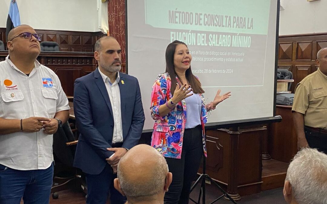 Clezulia desarrolló el foro «Método de consulta para fijación del salario mínimo»