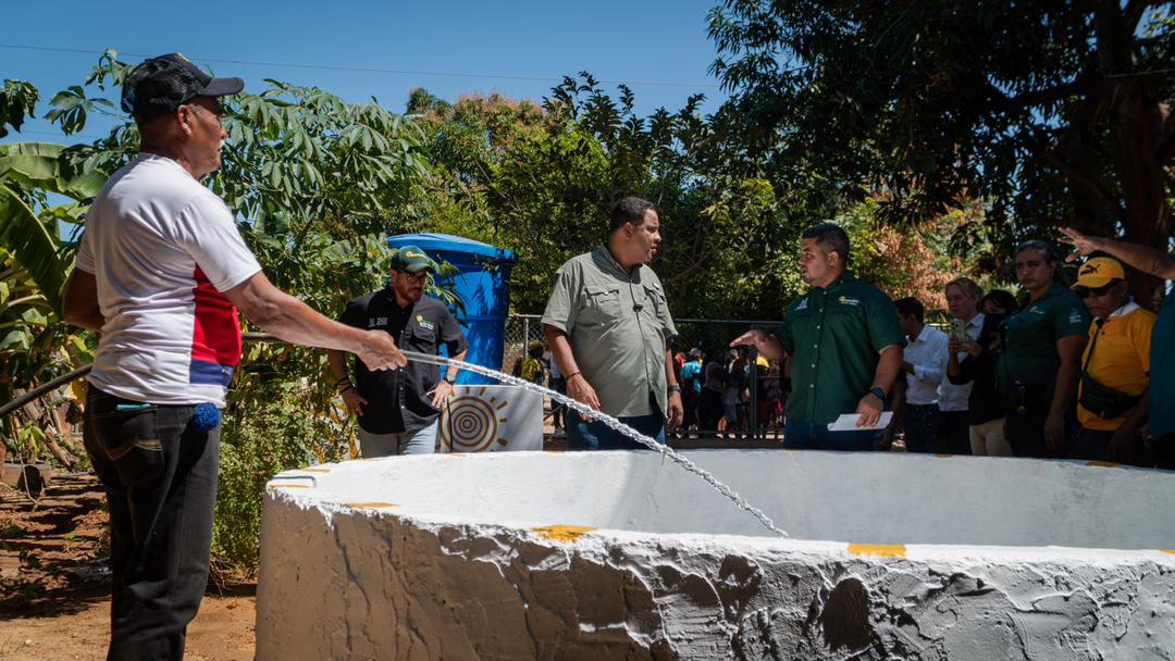 Alcaldía de Maracaibo entrega segundo pozo en el oeste de la ciudad con la Brigada del Agua