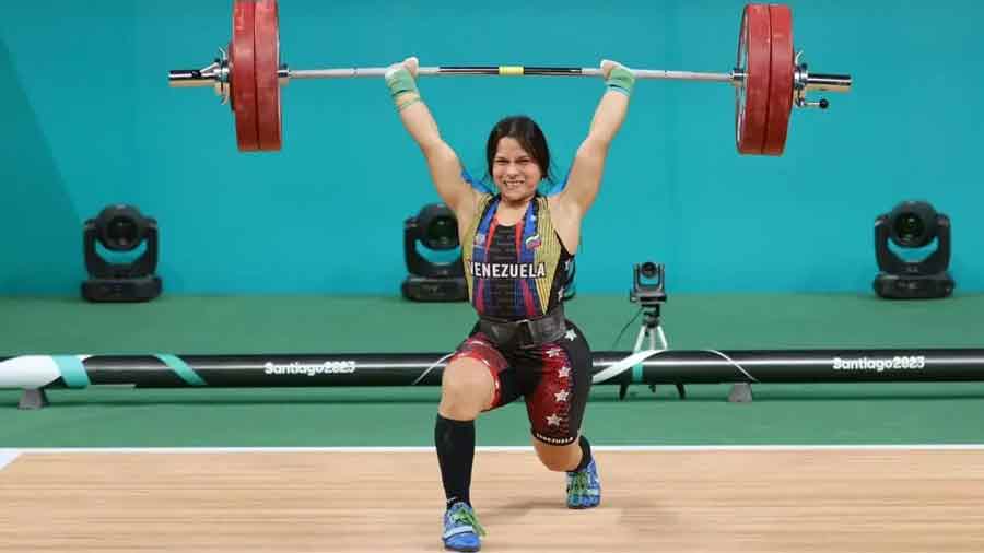 ¡ORGULLO NACIONAL! Anyelin Venegas triunfó en el Campeonato Panamericano de Levantamiento de Pesas