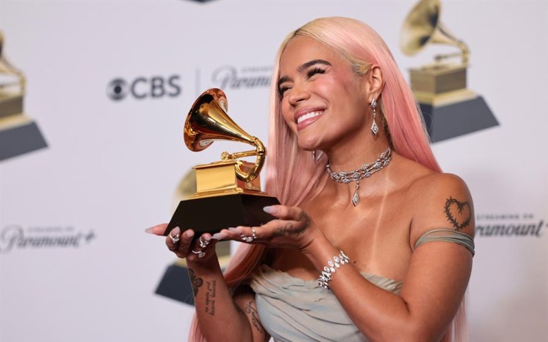 ¡LIDERANDO! Karol G recibirá premio a la mujer del año en los Billboard femeninos