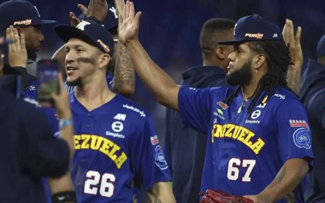 Tiburones retoma la senda de la victoria y sepulta a México en la Serie del Caribe