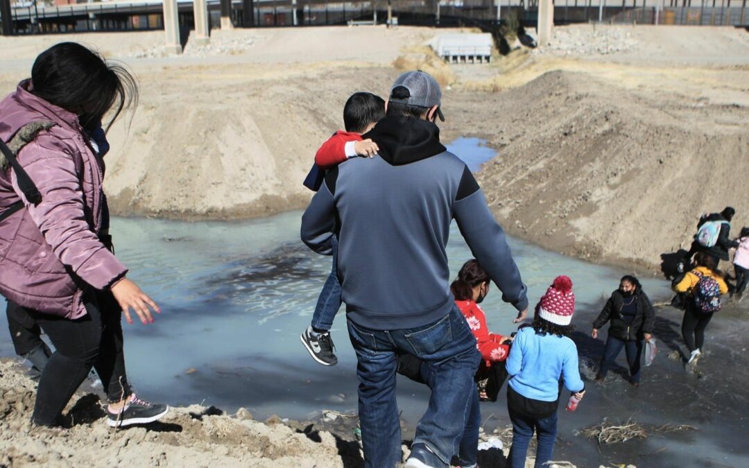 El 65% de los venezolanos migrantes regresarían al país si gana la oposición