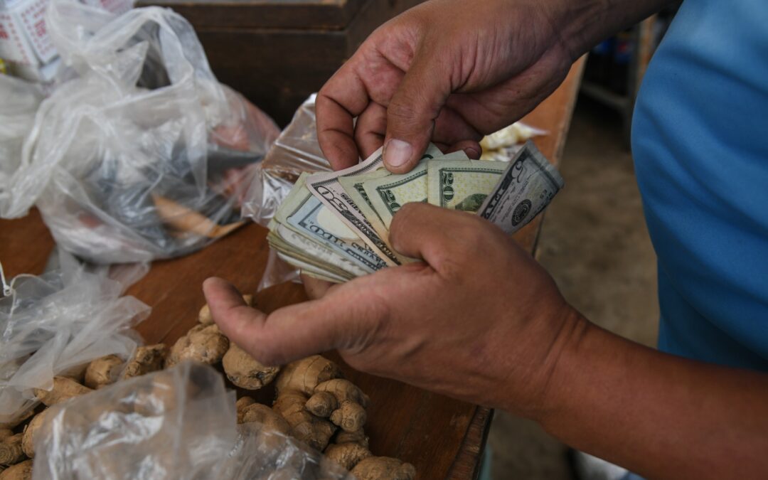 Afirman de deflación en Venezuela es producida por «desplome de consumo»