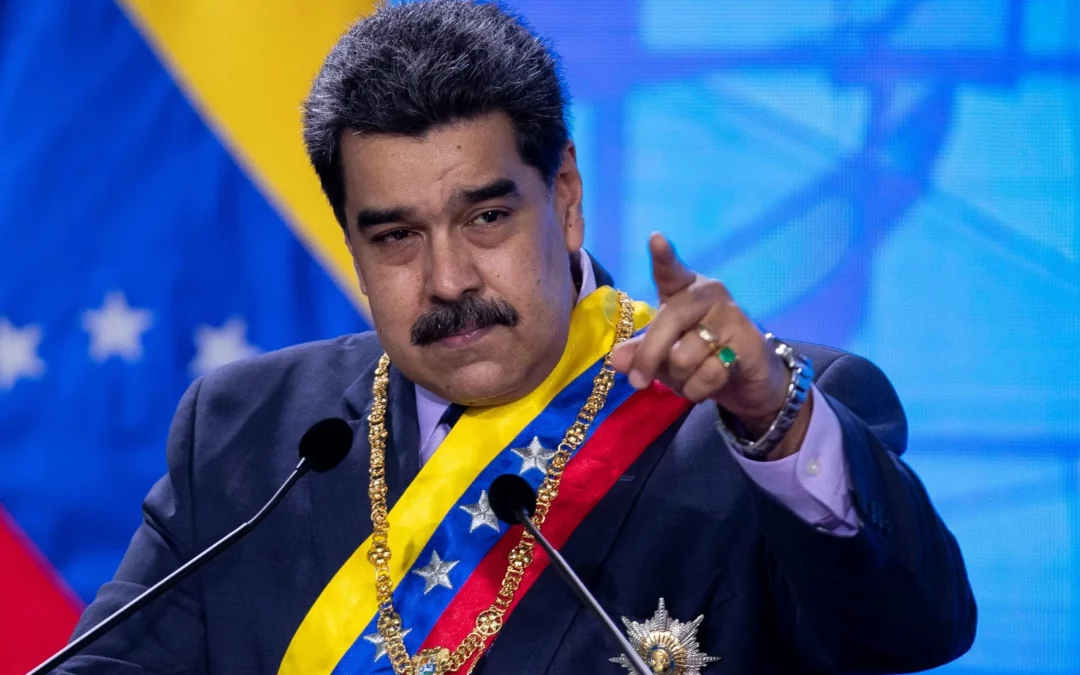 Maduro asegura que en cuatro días reponderá a su postulación de candidato