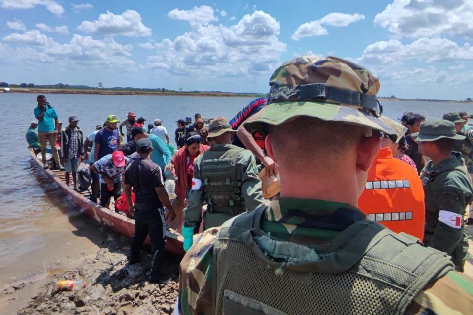 Fanb contabiliza más de 1.500 evacuados de la mina Bulla Loca