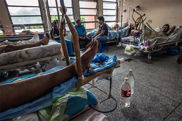 Federación Médica: Crisis hospitalaria llegó al nivel del holocausto