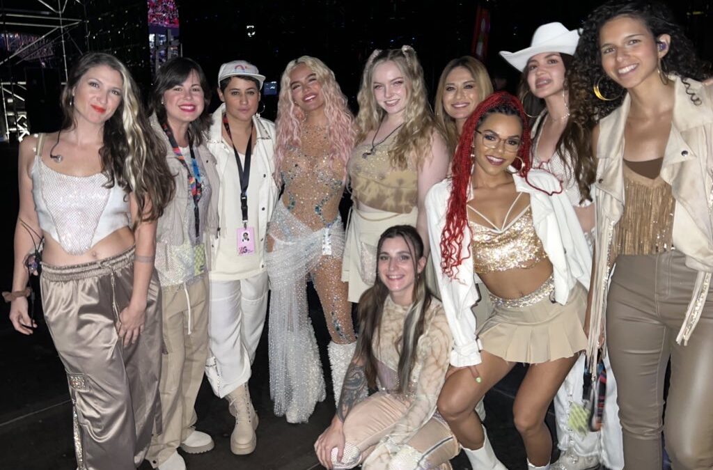 Ella Bric y Katiuska Fernandes, dos venezolanas en el Mañana será bonito tour de Karol G