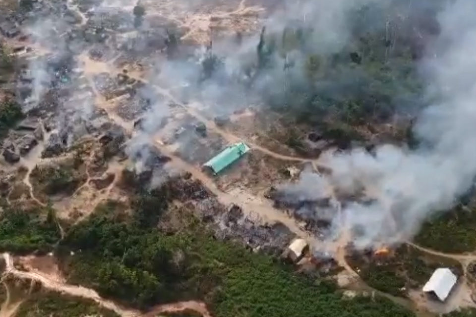 FANB dice haber desalojado más de tres mil 500 mineros ilegales de la Amazonía venezolana