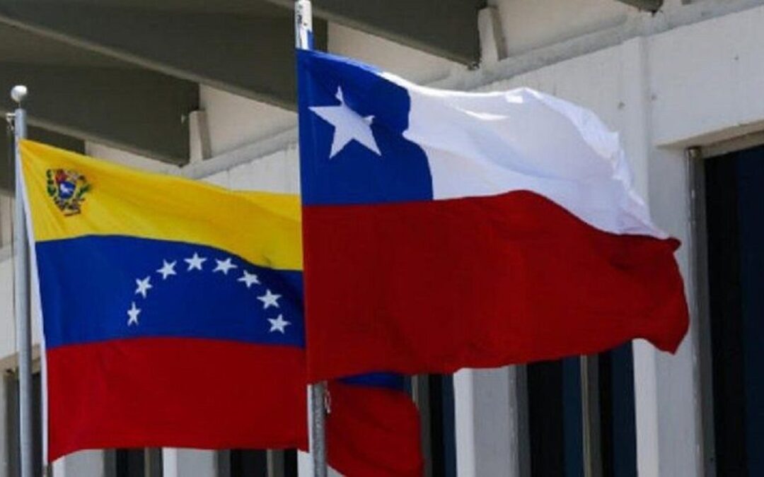 La xenofobia y el auge del izquierdismo en Chile preocupan a Robert Darío Ávila y su futuro en ese país