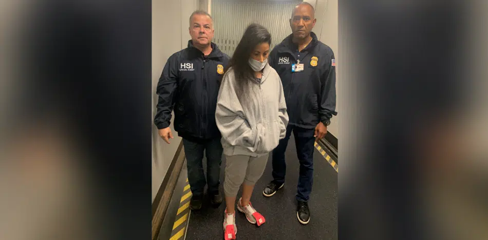 Reducen a 12 años las sentencias de la enfermera de Hugo Chávez y su esposo