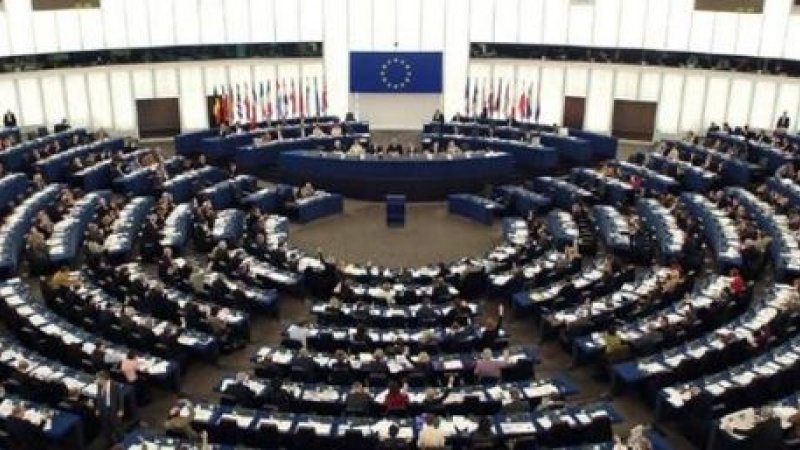 Parlamento Europeo aprueba resolución por liberación de todos los presos políticos en Venezuela