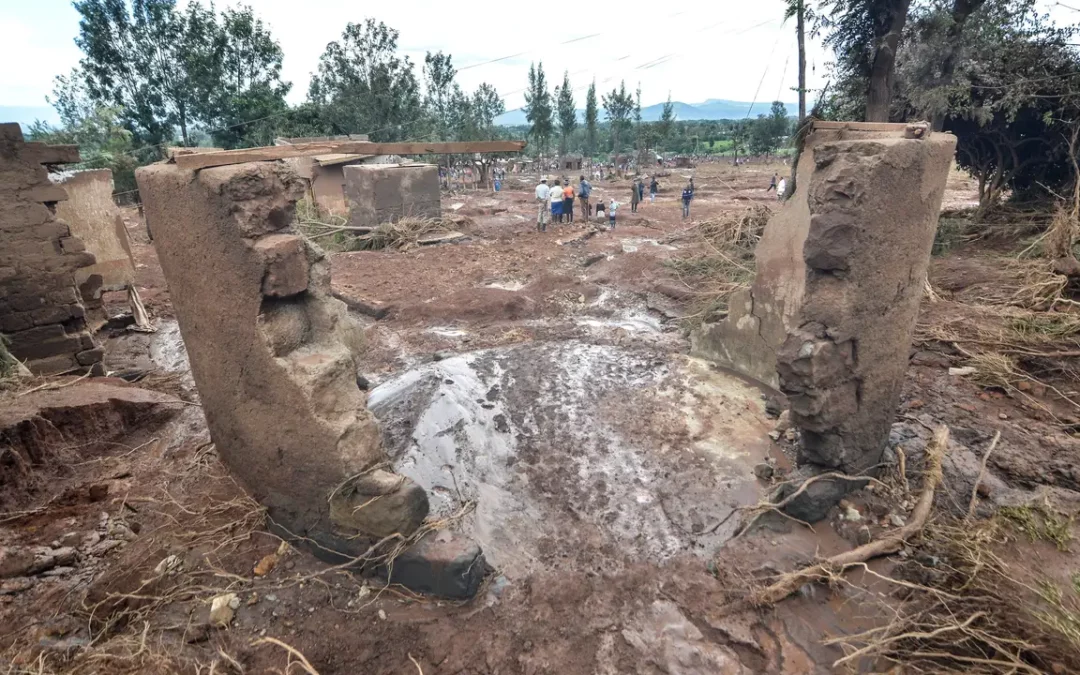 Más de 40 muertos en Kenia tras la ruptura de una represa