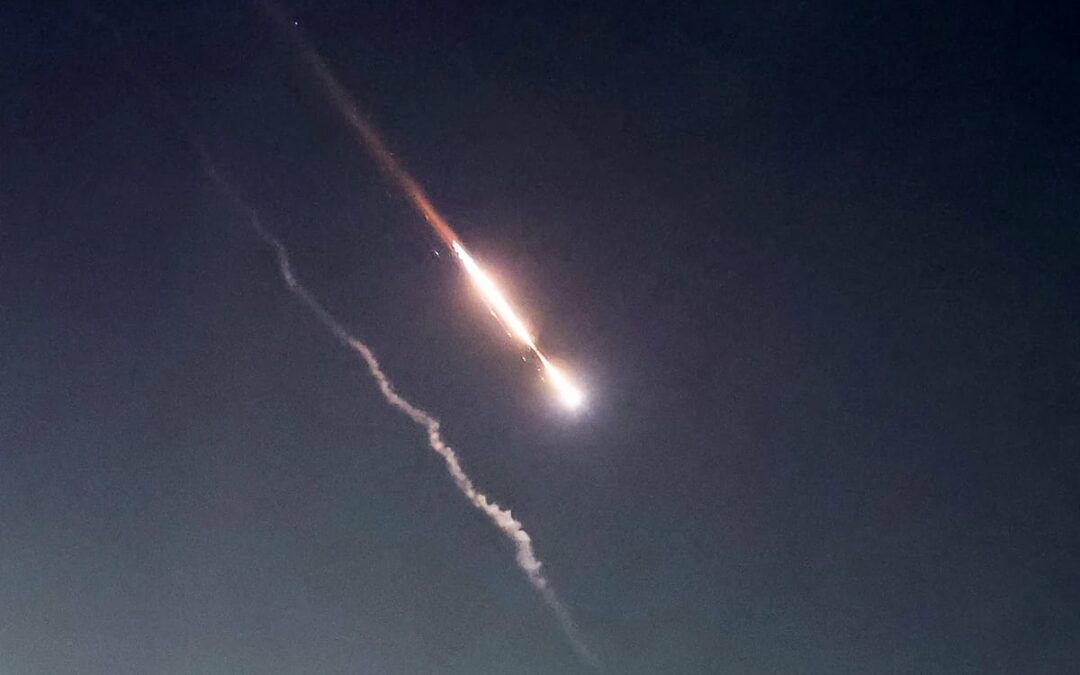 Fuerzas de EE UU destruyó 80 drones y 6 misiles lanzados desde Irán y Yemen