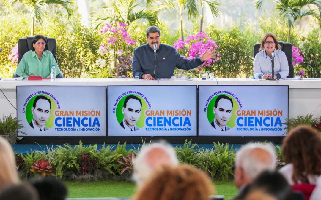 Maduro invitará a docentes de EE. UU. y otros países a una nueva universidad