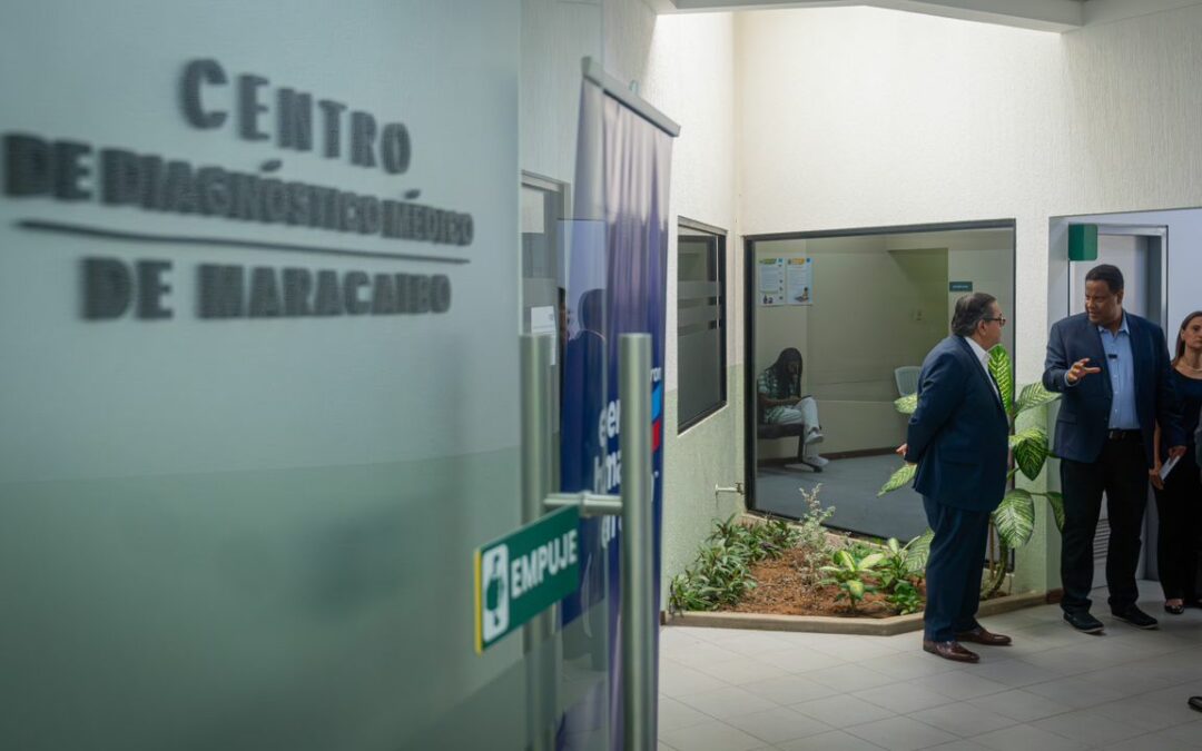 Centro de Diagnóstico Médico de Maracaibo recibe equipo ecográfico por parte de Chevron