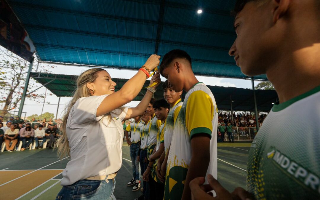 Alcaldía premia a ganadores de los Juegos Parroquiales 2023 en el reinaugurado Complejo Patria Joven