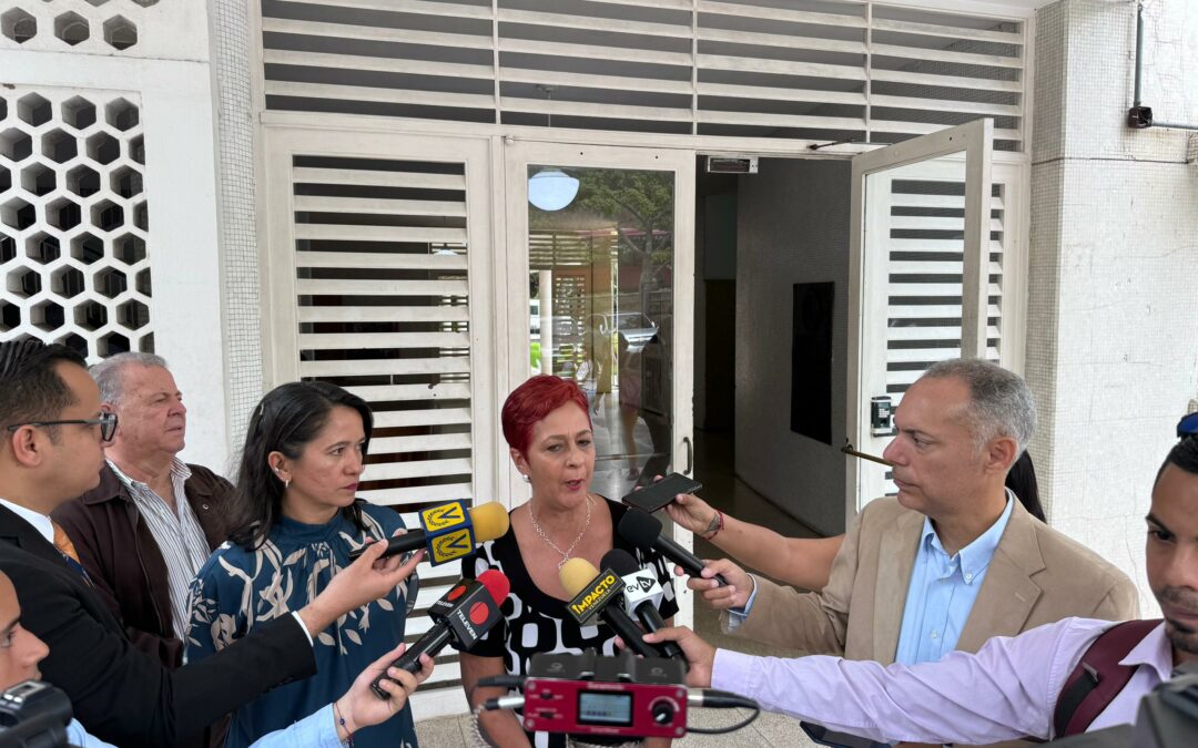 84% de laboratorios inoperativos y crisis salarial agobia al sector bioanalista