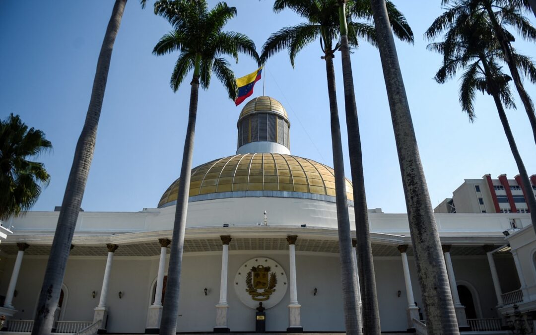 AN chavista crea una empresa petrolera mixta para atraer inversiones extranjeras