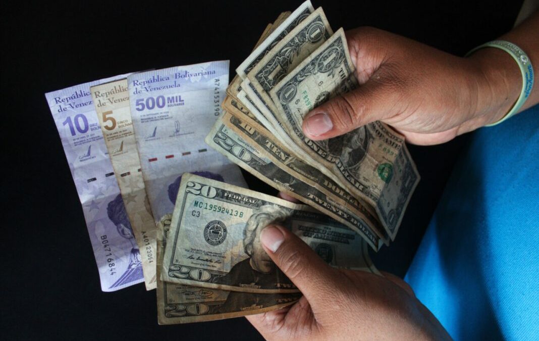 José Guerra: Es imposible desdolarizar la economía venezolana