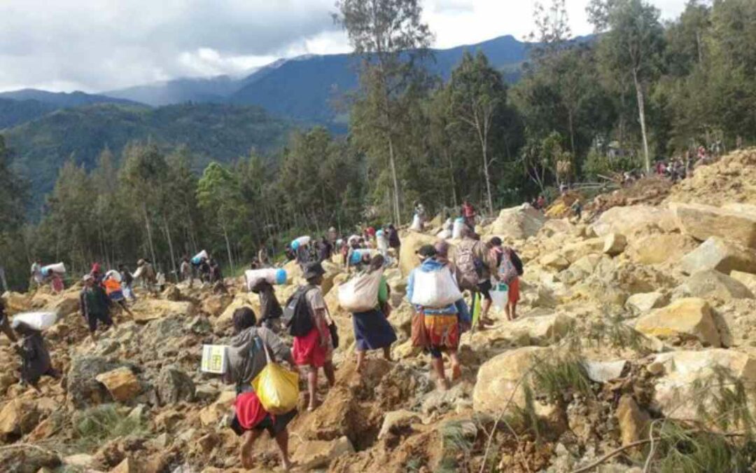Más de 2.000 personas quedaron enterradas por la avalancha en Papúa Nueva Guinea