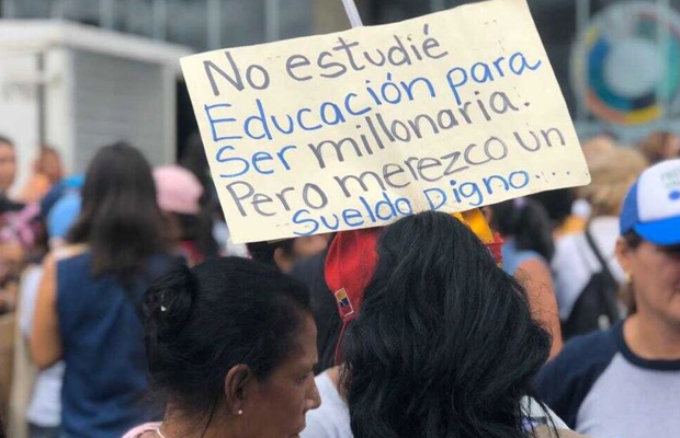 Empleos y mejores salarios: Lo que piden los venezolanos en actos de campaña de la oposición