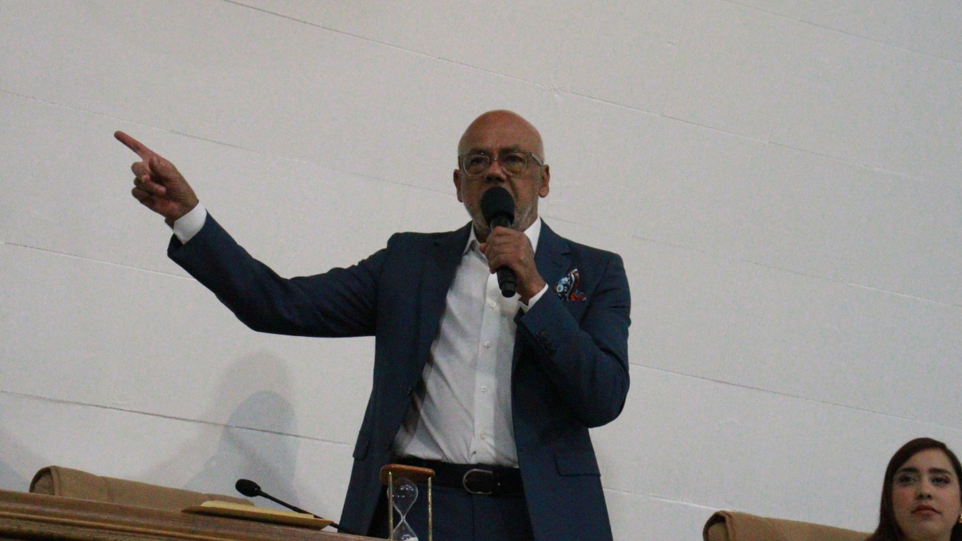 Jorge-Rodriguez-en-la-sesion-de-la-Asamblea-Naciona