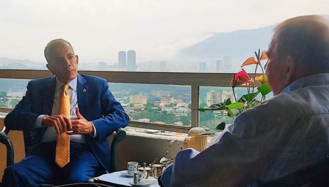 Edmundo González Urrutia se reunió por primera vez con Manuel Rosales