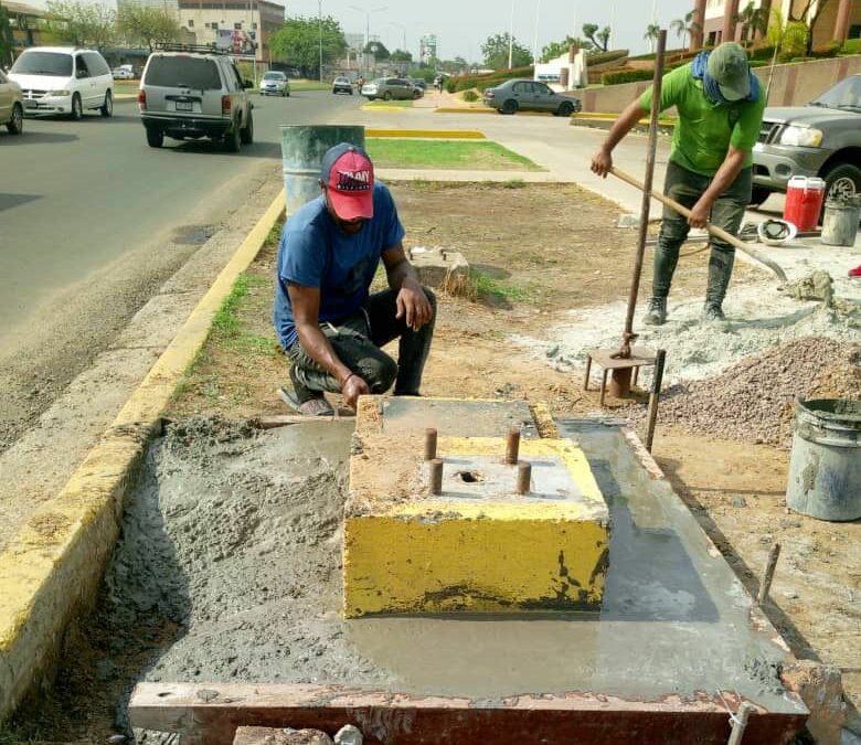 En un 80% avanza la reparación de los semáforos derribados por fuertes lluvias en C2