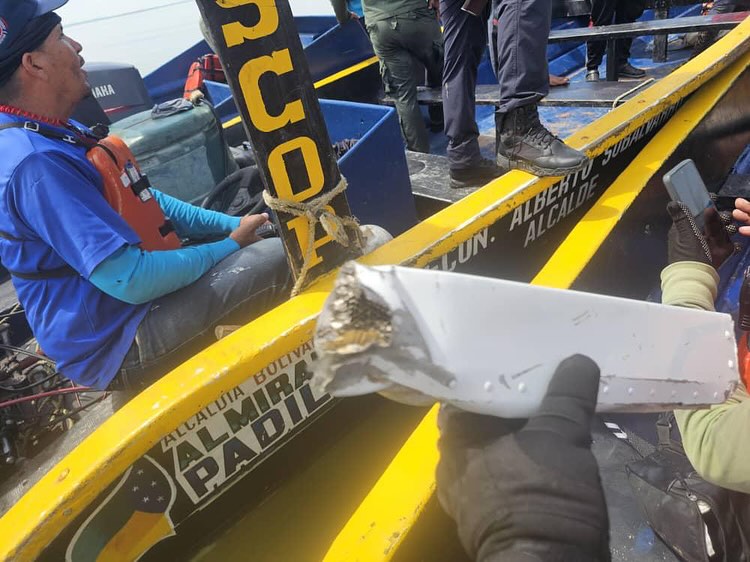 Encuentran un ala y parte del fuselaje de la avioneta de los Wolter