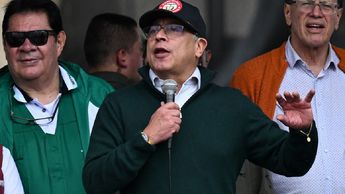 Petro asegura que se prepara un golpe de Estado en su contra y apela al respaldo popular