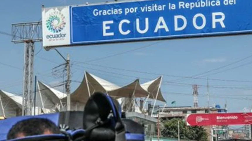 Venezolanos en Ecuador podrán viajar a su país con un salvoconducto digital
