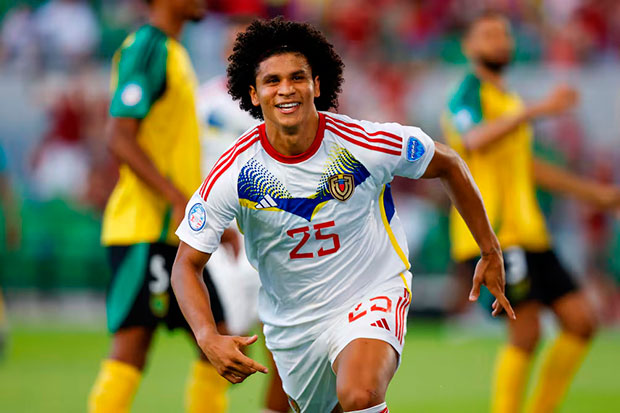 Eduard Bello es el flamante refuerzo del Barcelona de Ecuador