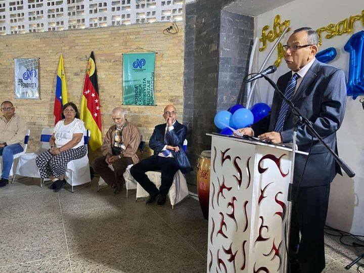 Más de cien emisoras de radio ha cerrado el chavismo desde 2022