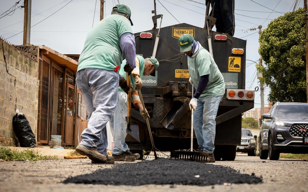 Plan Rápido de Bacheo 2025 llega a la calle Jugo después de más de 35 años sin asfaltado