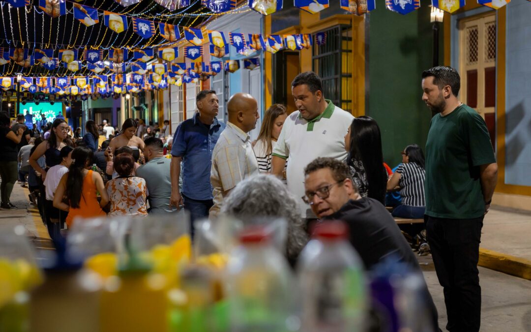 Séptima edición de Noche de Retreta de Alcaldía de Maracaibo reunió a más de 450 personas en la Calle Carabobo