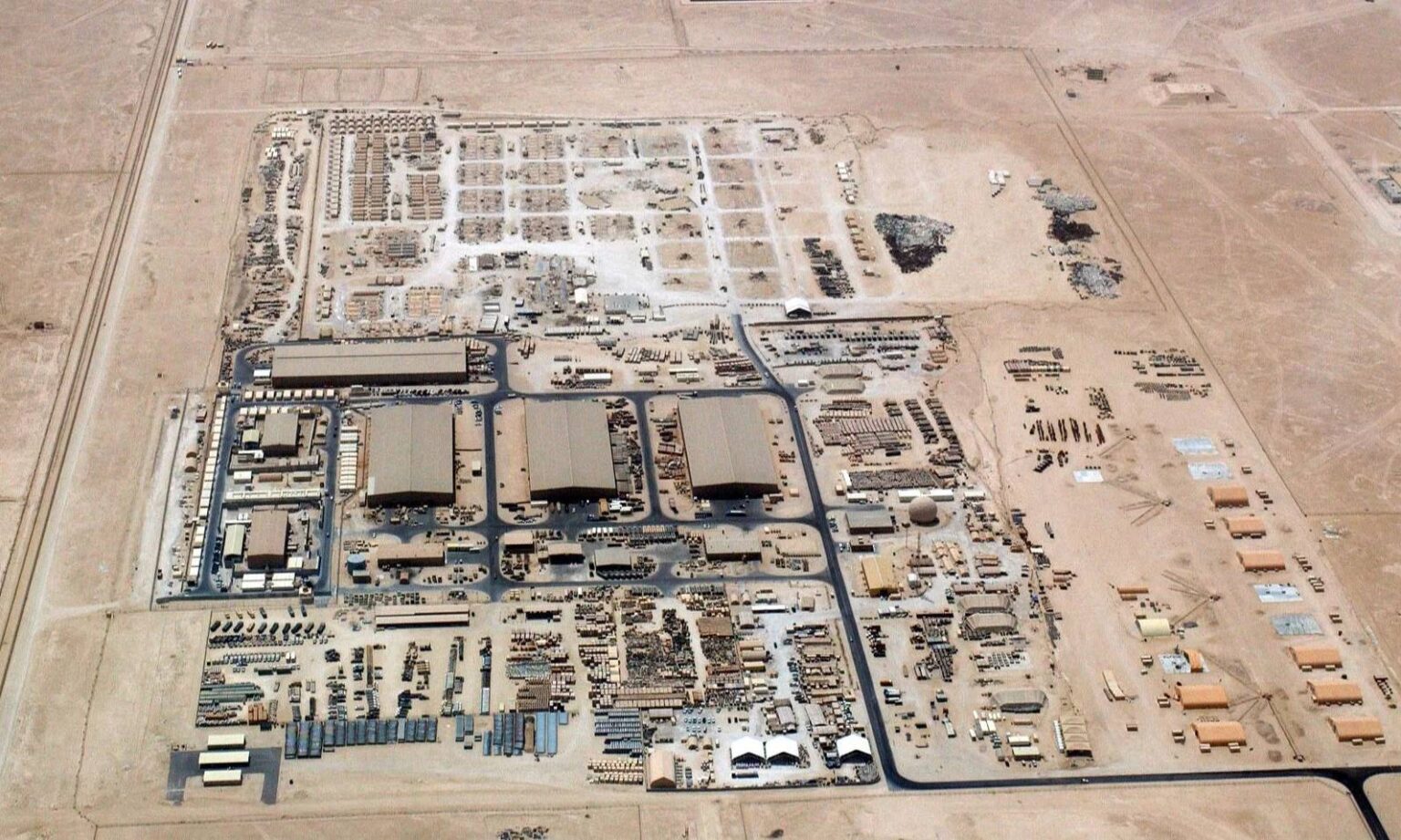 Base-militar-de-EE.-UU.-En-Catar-1536×921