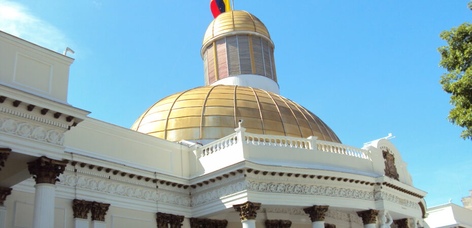 Asamblea Nacional debate reforma clave a la Ley Orgánica de Minas este lunes