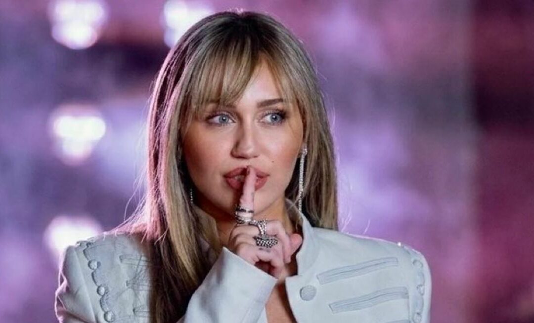 Miley Cyrus revive a Hannah Montana en especial por el 20 aniversario