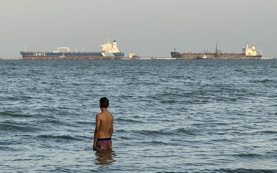 Precio del petróleo roza los 100 USD por conflicto en Medio Oriente
