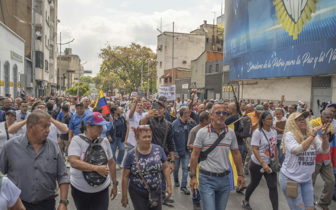 Trabajadores de Caracas llevan su lucha por un salario justo hasta la Asamblea Nacional