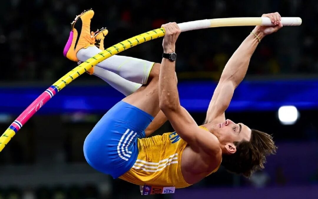 Mondo Duplantis eleva su récord mundial de salto con garrocha a 6,31 metros