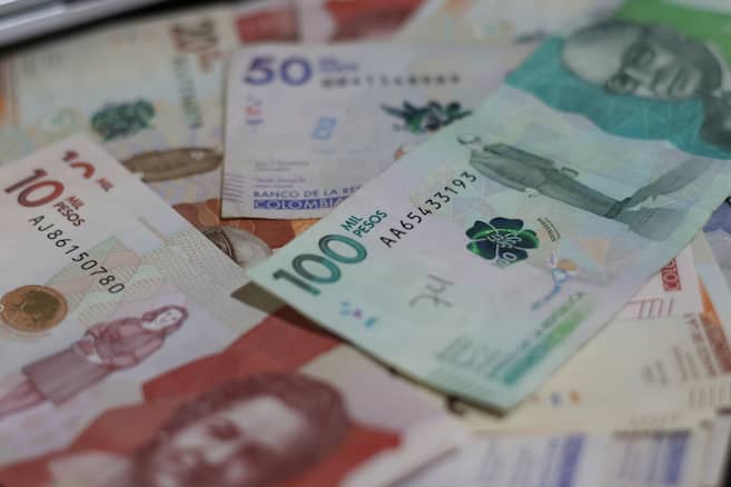 Colombia reduce sanciones tributarias y grava apuestas en línea con nuevo decreto