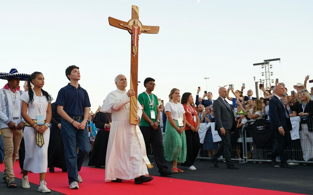 León XIV pide acción inmediata para cuidar la salud mental juvenil