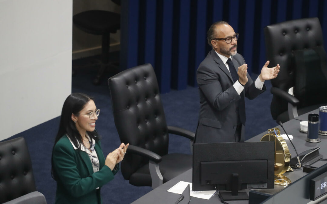 El Salvador aprueba reforma para cadena perpetua a homicidas y violadores