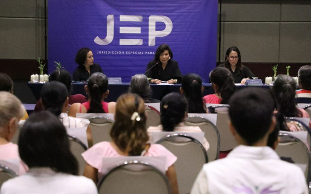 Excomandantes de las FARC reconocen y piden perdón por reclutar a más de 18.000 niños