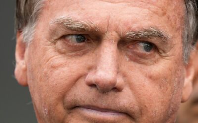 Bolsonaro sale del hospital para cumplir 27 años de prisión en su domicilio