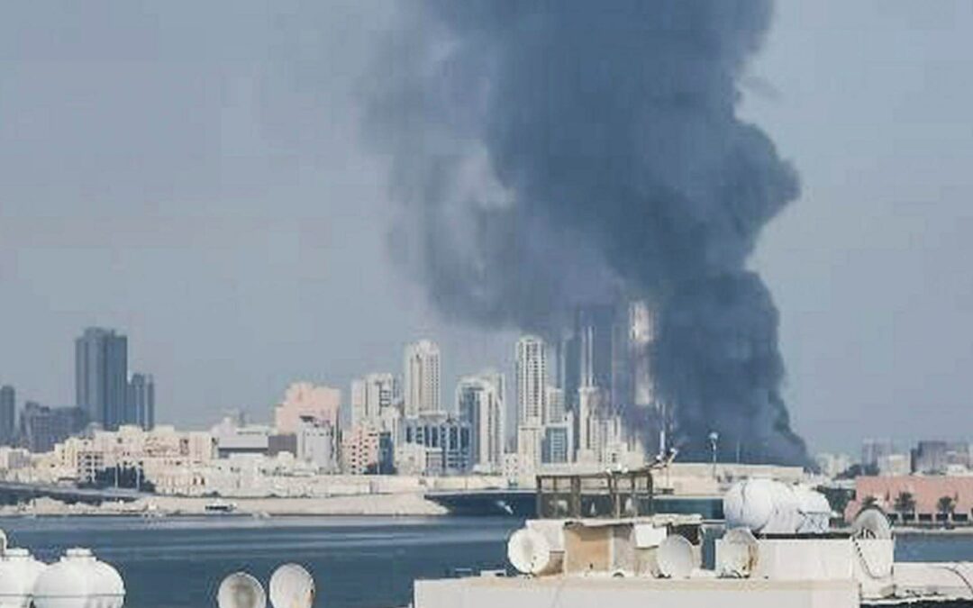 Emiratos Árabes detuvo 16 misiles y 113 drones de Irán sin daños