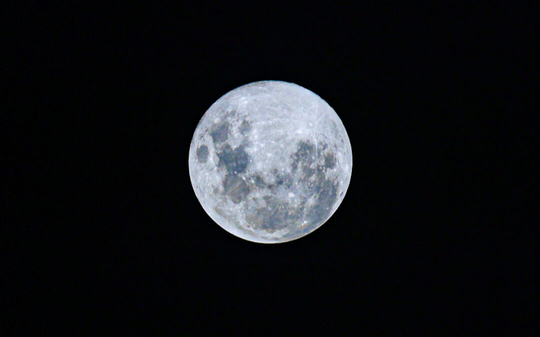 China elige cuatro posibles sitios para su primera misión lunar tripulada