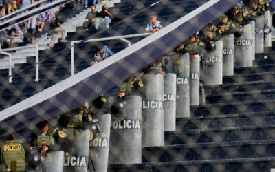 Aglomeración en estadio de Lima causa 1 muerto y 60 heridos