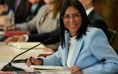 Delcy Rodríguez sigue como presidenta interina tras vencer plazo judicial